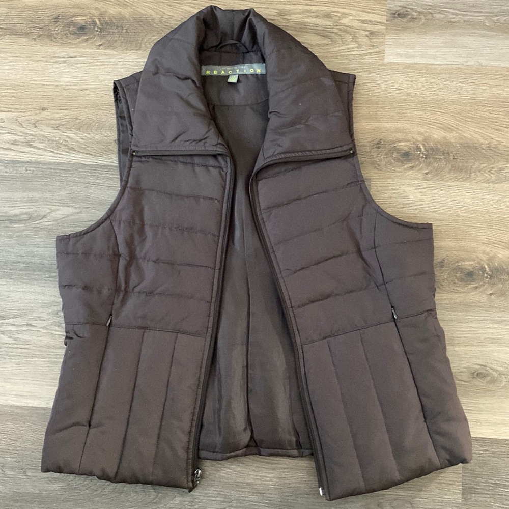 Reaction brown puffer vest